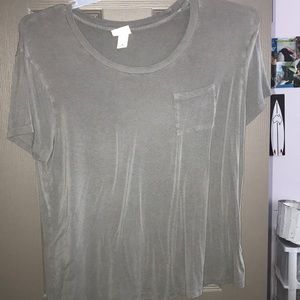 Grey Mossimo short sleeve tee with pocket